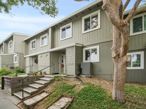 1263 Valley Oak Court #D, Novato, CA 94947