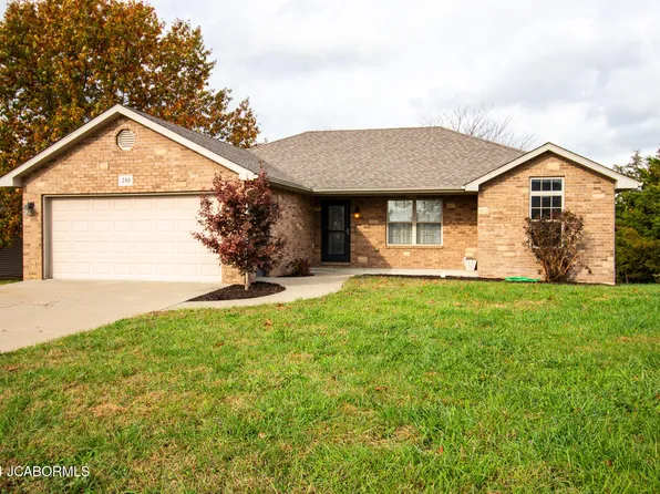 180 Ellsworth Dr, Holts Summit, MO 65043