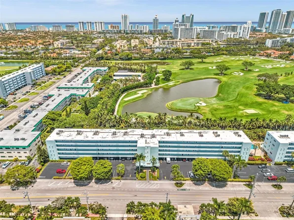 700 NE 14th Ave APT 307, Hallandale Beach, FL 33009