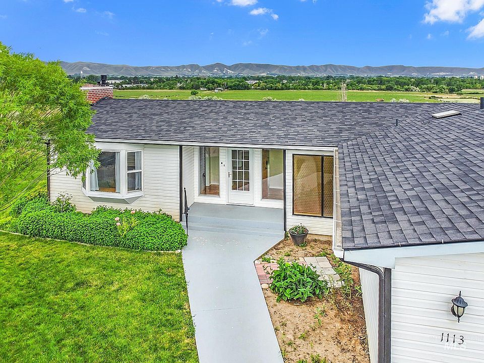 1st image of 1113 Shady Ln