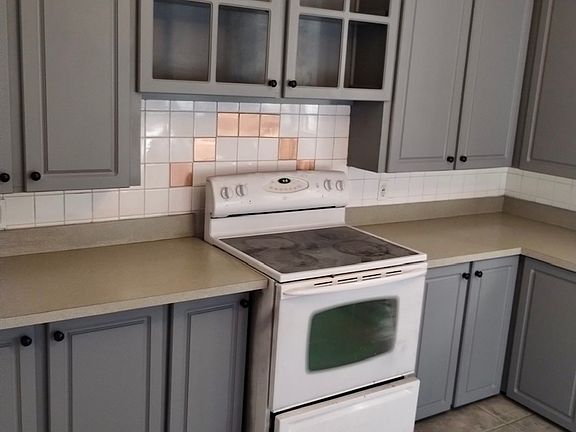 5th image of 111 N 22nd St #A