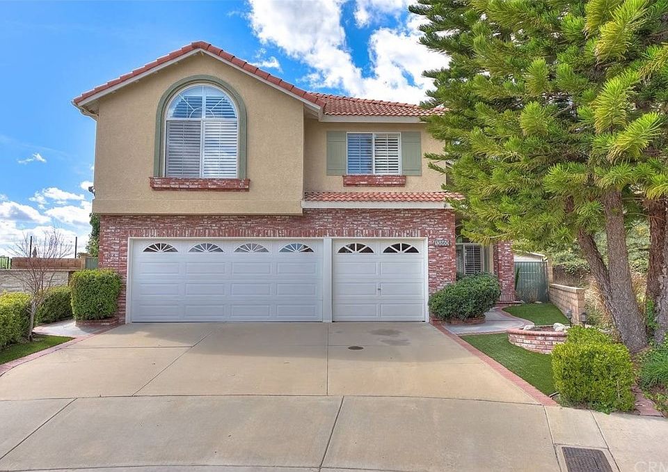 1st image of 13860 Woodhill Ln