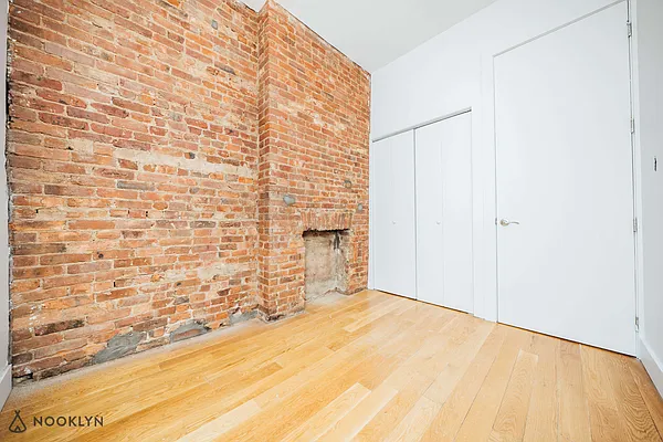 Rented by Nooklyn NYC LLC | media 30