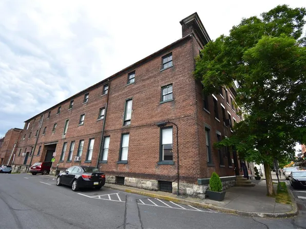 230 Ferry St, Easton, PA 18042