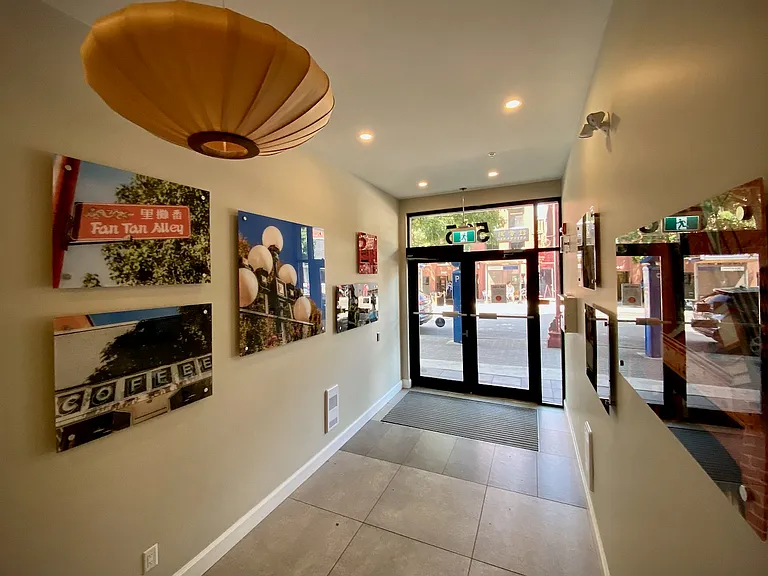 595 Pandora Ave #203 — Photo 25
