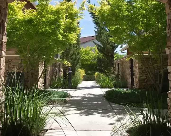 7910 Walerga Rd — Photo 34