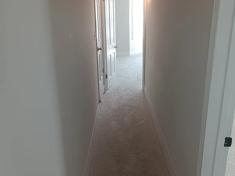 624 E Broad St — Photo 10