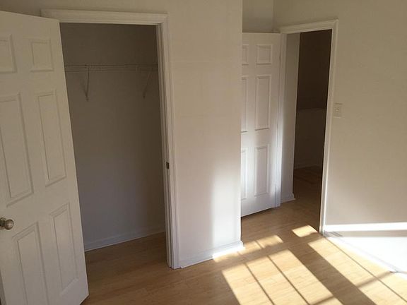 5th image of 104 Villa Cir #104
