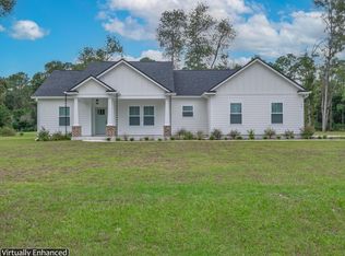 136 Country Club Dr, Crawfordville, FL 32327