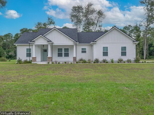 136 Country Club Dr, Crawfordville, FL 32327