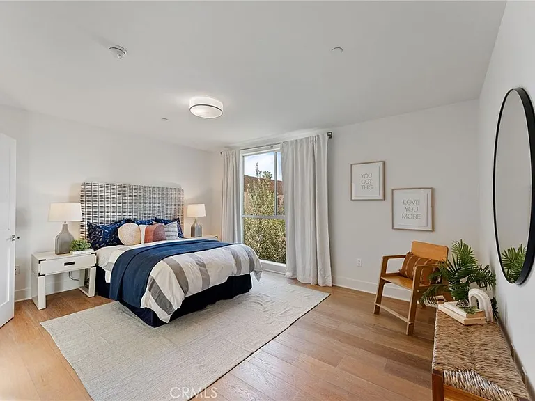 118 N Kings Rd #201 — Photo 14