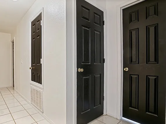 4751 Beacon St — Photo 15
