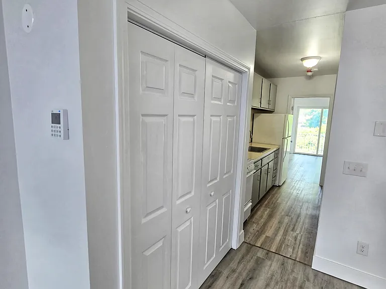 65 Industrial Ln #2 — Photo 4
