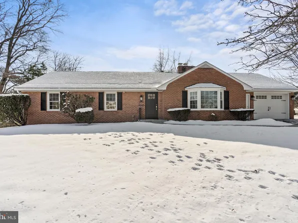 16603 Buford Dr, Williamsport, MD 21795