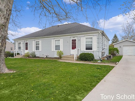 2nd image of 5884-86 Crestmoor Dr SE