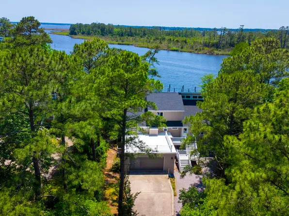 5616 Gondolier Drive, New Bern, NC 28560