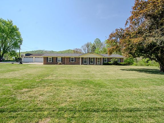 3rd image of 5027 Rocky Point Rd