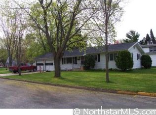 406 NE Maple Ave, Menomonie, WI 54751