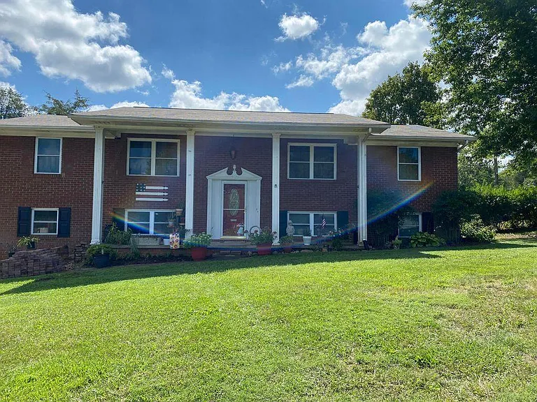 4410 Dogwen Rd — Photo 2