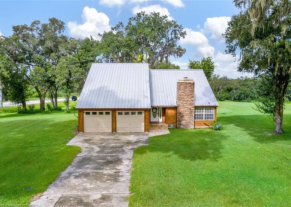 1st image of 496 River Ln