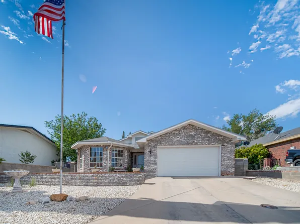 602 Winged Foot Dr, Carlsbad, NM 88220