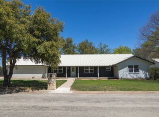 2000 7th St, Brownwood, TX 76801