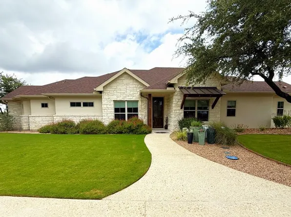 1808 Chalet Cir, Kerrville, TX 78028