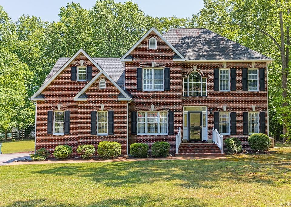 1st image of 5417 White Oak Cir