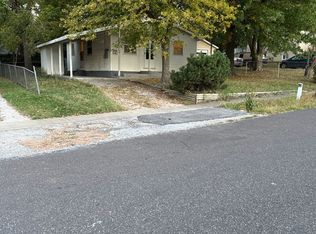 2110 N Albertha Ave, Springfield, MO 65803