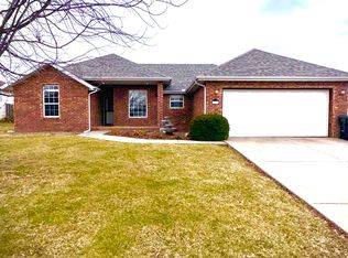 359 N Sandstone Ave, Republic, MO 65738