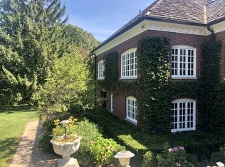 545 N Mayflower Rd UNIT B, Lake Forest, IL 60045