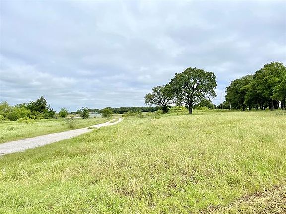5th image of 200 Private Road 2691