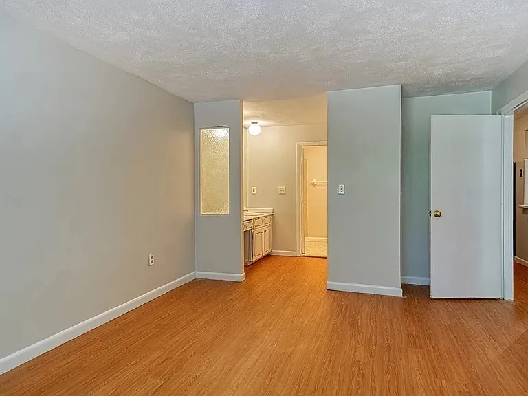 915 Edgell Rd #60 — Photo 6
