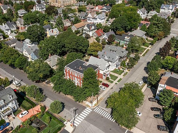 4th image of 8 Cole Ave