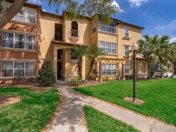 5128 CONROY ROAD #13, ORLANDO, FL 32811