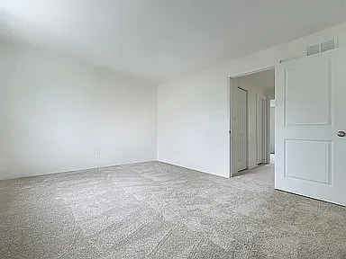 501 Maryland Ave #D — Photo 20