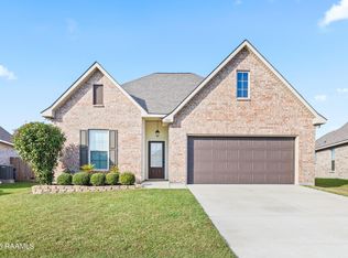 309 Berg Ct, Youngsville, LA 70592