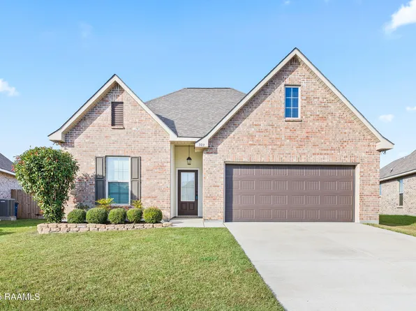 309 Berg Ct, Youngsville, LA 70592