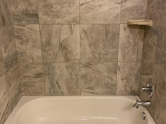 4th image of 649 Westfield Blvd #649