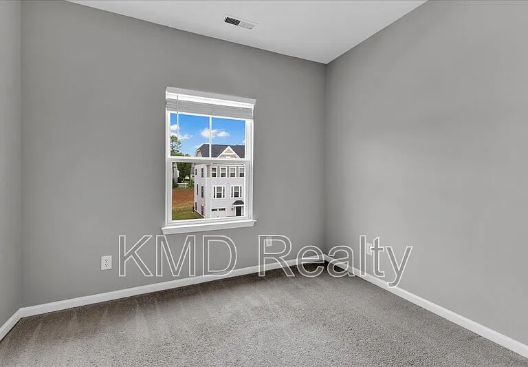 2611 Grantham Place Dr — Photo 17