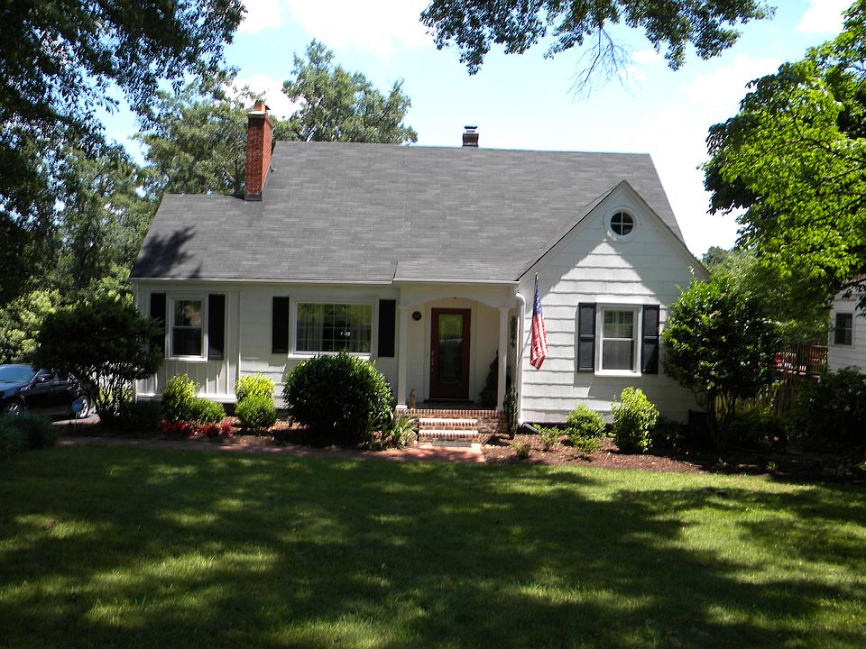 A cozy cottage for you