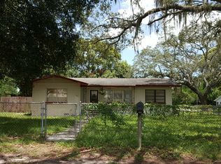 5610 21st St, Zephyrhills, FL 33542