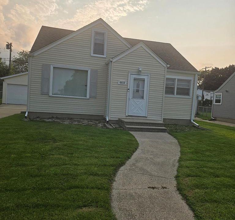 1st image of 4616 32nd AVENUE