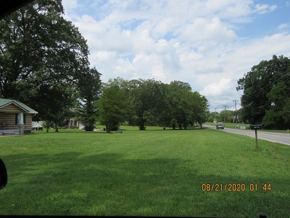2nd image of 2455 Old Tullahoma Rd