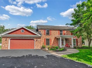 40 Terrace Ln, Elma, NY 14059