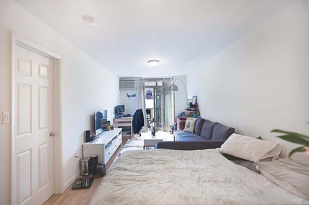 Rented by LG Fairmont Group | media 13