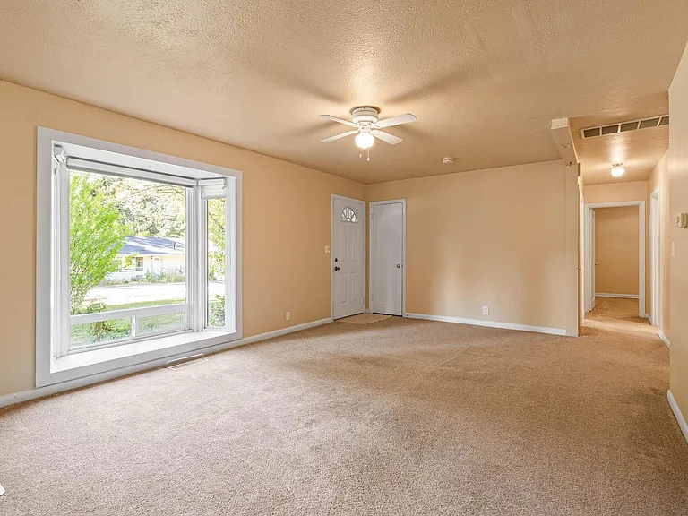 7505 SW Alden St — Photo 6