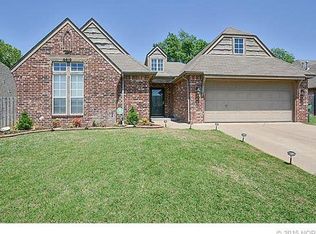 9819 E 119th St S, Bixby, OK 74008