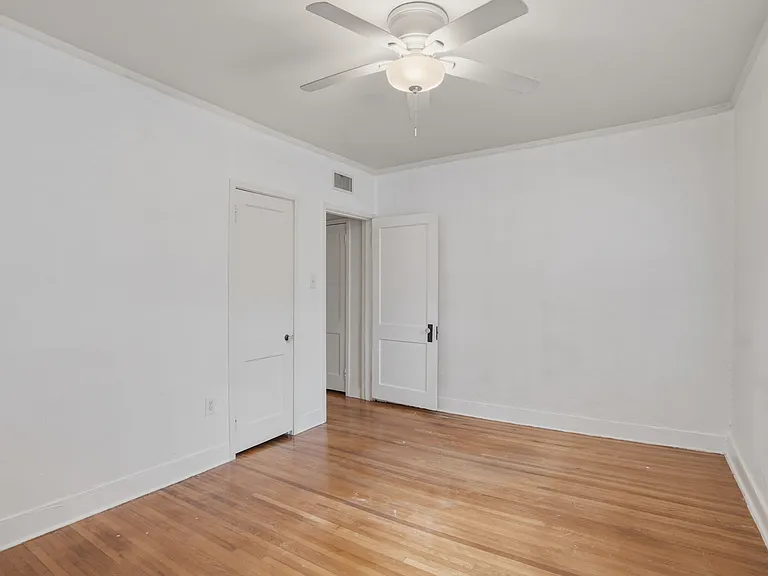3218 W Santiago St — Photo 3