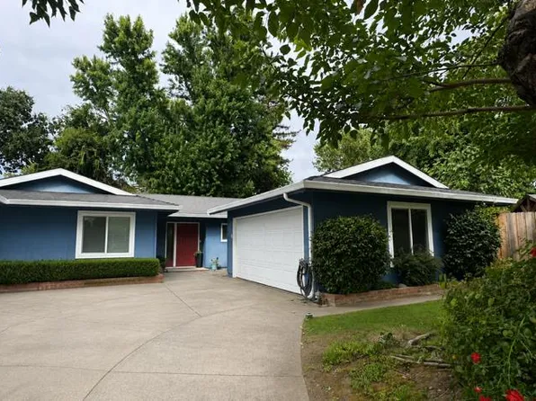 9039 Boise Ct, Sacramento, CA 95826